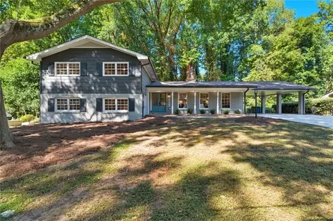 2806 Evans Dale Cir, Atlanta, GA 30340