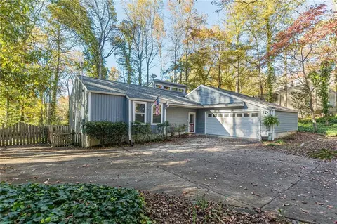 2998 Kodiak Ct, Marietta, GA 30062