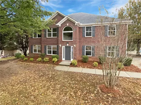 10712 Southwood Dr, Hampton, GA 30228