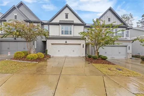 5639 Parkview Ln, Flowery Branch, GA 30542