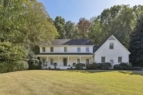 6215 River Chase Cir, Atlanta, GA 30328