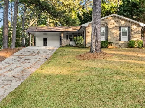 1836 Whitworth Dr, Riverdale, GA 30296