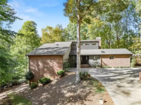 3629 Lantern Dr, Gainesville, GA 30504