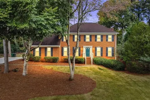 1826 Jacksons Creek Dr, Marietta, GA 30068