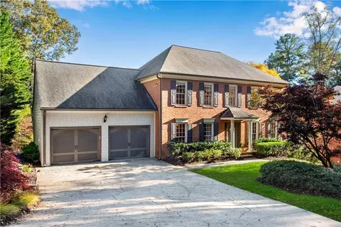 5000 Lakeland Dr, Marietta, GA 30068