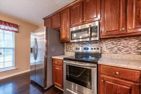 Kitchen - 61 Freeman Rd, Lagrange, GA 30240 photo 5 of 6