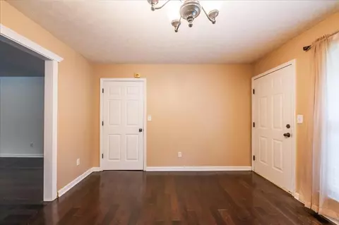 Entry Way - 61 Freeman Rd, Lagrange, GA 30240 photo 1 of 5
