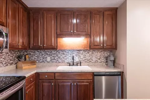 Kitchen - 61 Freeman Rd, Lagrange, GA 30240 photo 4 of 6