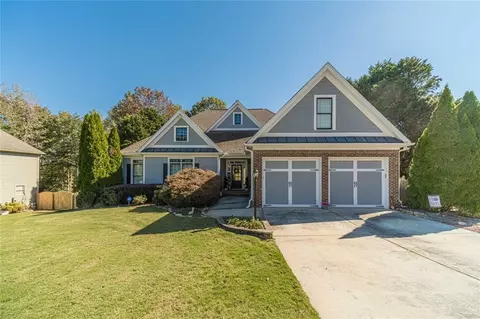 581 Richmond Pl, Loganville, GA 30052