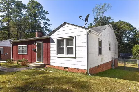 3049 Cloverhurst Dr, Atlanta, GA 30344