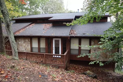 3760 Loch Highland Pkwy, Roswell, GA 30075