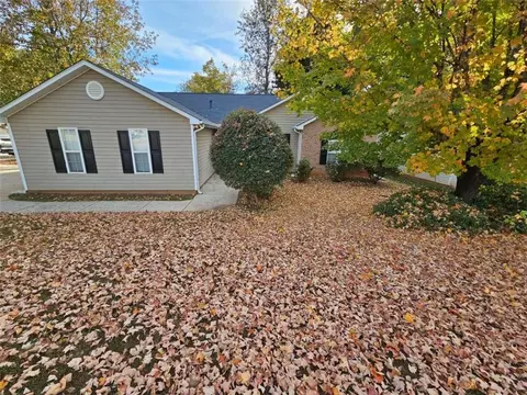 Exterior - 333 Fallview Dr, Mcdonough, GA 30253 photo 4 of 4