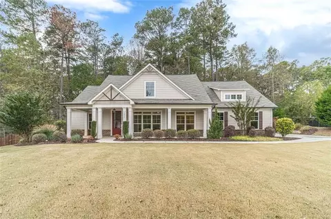 1841 Hidden Creek Dr, Hoschton, GA 30548