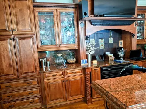 Kitchen - 3978 Devonshire Dr, Marietta, GA 30066 photo 5 of 9