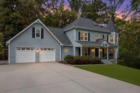 1421 Eryn Cir, Suwanee, GA 30024
