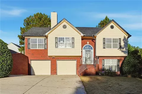 860 Chimney Trace Way, Lawrenceville, GA 30045