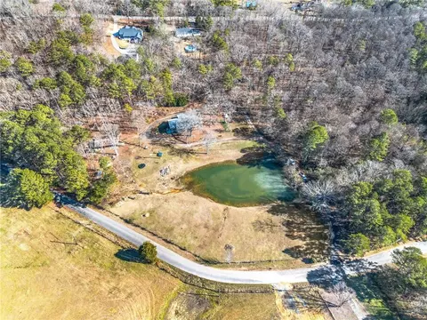87 Old Martin Rd SW, Cartersville, GA 30120