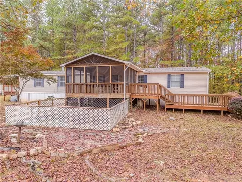 43 Old Field Rd, Bremen, GA 30110