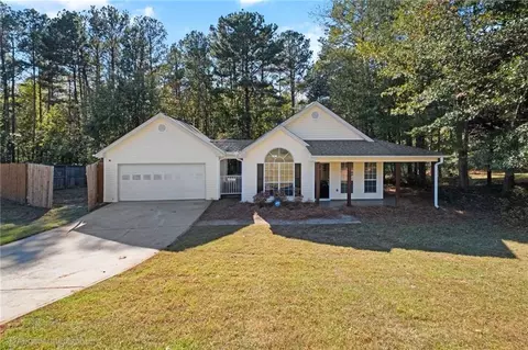 1425 Sedgefield Trl, Bethlehem, GA 30620