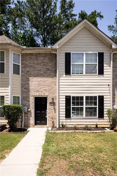 5538 Pineridge Ct, Forest Park, GA 30297