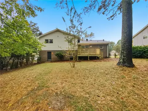 Exterior - 2217 Willoby Ct, Morrow, GA 30260 photo 2 of 5
