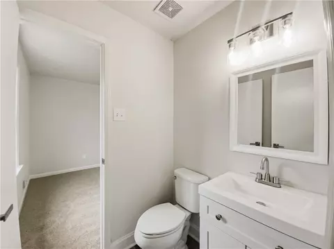 Bath - 2217 Willoby Ct, Morrow, GA 30260 photo 1 of 2