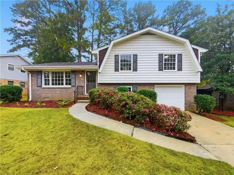 Exterior - 2217 Willoby Ct, Morrow, GA 30260 photo 3 of 5