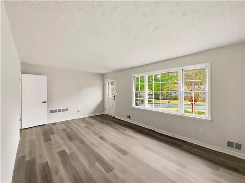 Living - 2217 Willoby Ct, Morrow, GA 30260 photo 1 of 5