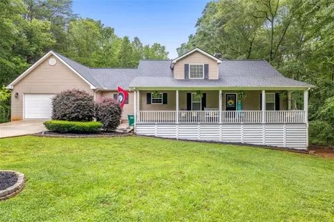 253 Grindstone Creek Dr, Clarkesville, GA 30523