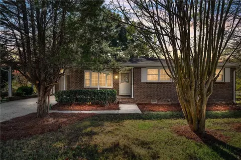 39 Auburn Dr SW, Cartersville, GA 30120