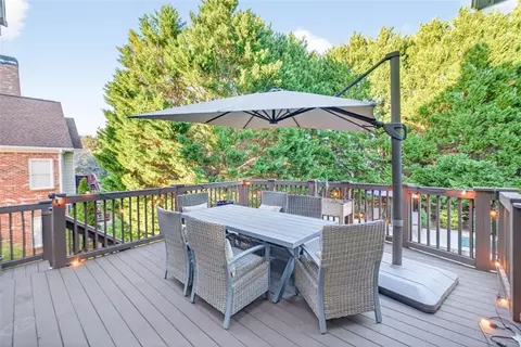 Exterior - 909 Pathview Ct, Dacula, GA 30019 photo 5 of 6