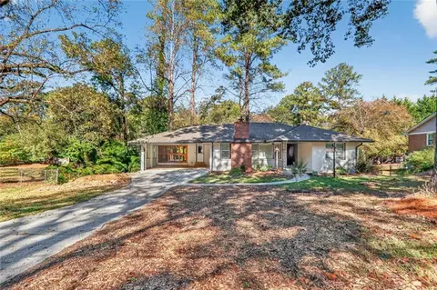 2956 Hollywood Dr, Decatur, GA 30033