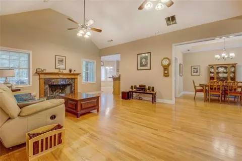 1041 Flat Rock, Covington, GA 30014 photo 7