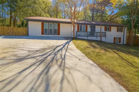 3646 Briar Dr, Lithia Springs, GA 30122