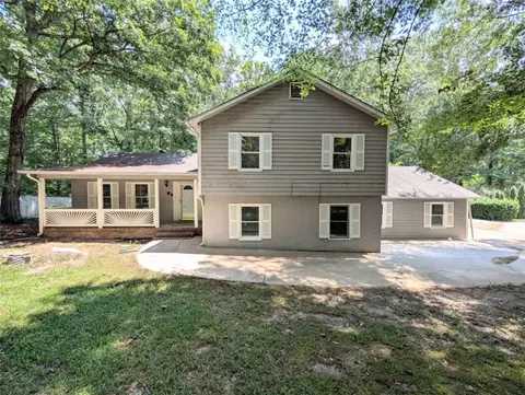 849 Wagon Wheel Cir, Fayetteville, GA 30214