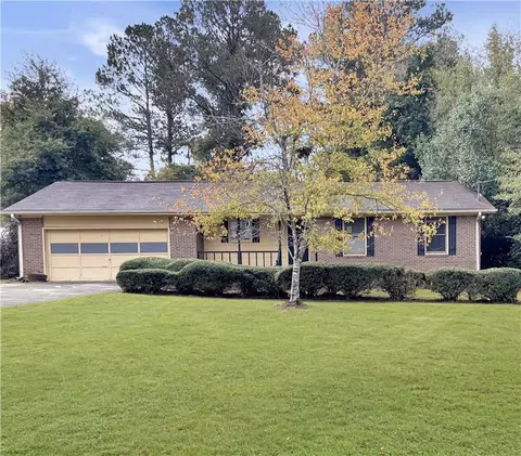 316 Sweetbriar Ln, Griffin, GA 30224