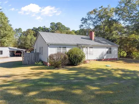 Exterior - 3089 Hwy 17 Alt, Toccoa, GA 30577 photo 5 of 23
