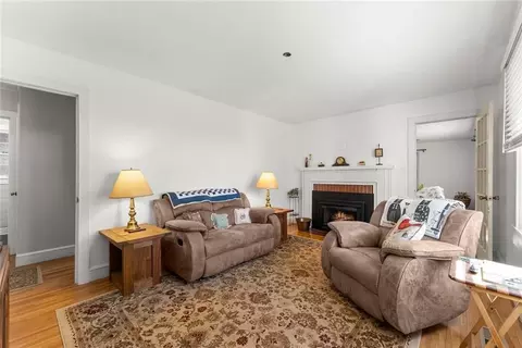 Living - 3089 Hwy 17 Alt, Toccoa, GA 30577 photo 1 of 1