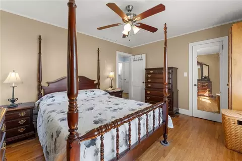 Bedroom - 3089 Hwy 17 Alt, Toccoa, GA 30577 photo 2 of 6