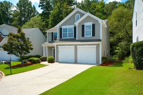 1045 Winthrope Chase Dr, Alpharetta, GA 30009