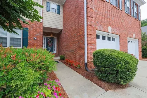2075 Pine Tree Dr #B2, Buford, GA 30518