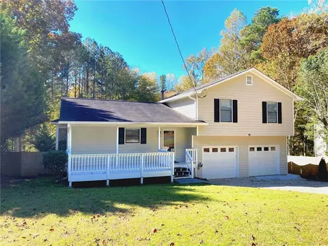5771 Stonehaven Dr NW, Kennesaw, GA 30152