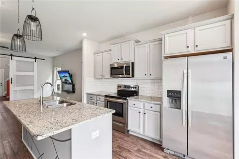 Kitchen - 11917 Brightside Pkwy, Hampton, GA 30228 photo 5 of 6