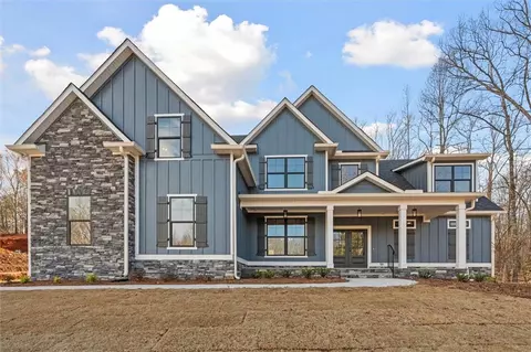 157 W Lake Blvd, Carrollton, GA 30116