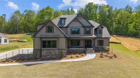 161 W Lake Blvd, Carrollton, GA 30116