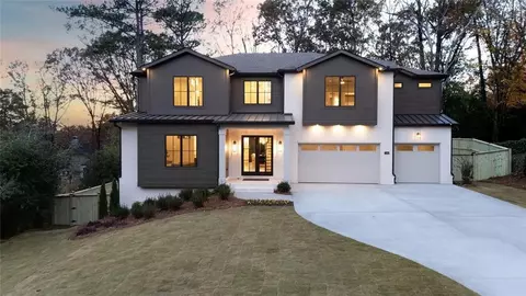 1442 Cedarhurst Dr, Dunwoody, GA 30338