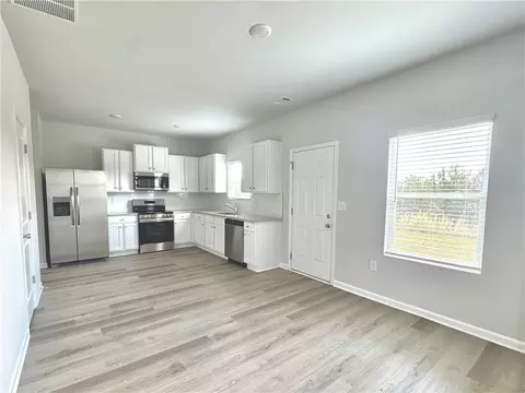 11075 Suria Dr, Covington, GA 30016 photo 3