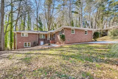 2897 White Oak Dr, Decatur, GA 30032