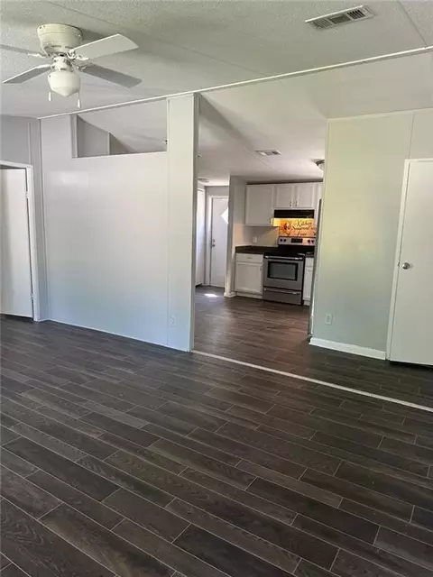 Living - 209 Hoey St, Thomson, GA 30824 photo 3 of 3