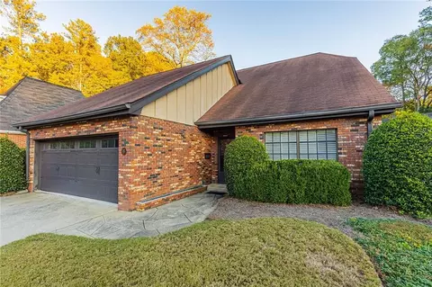 6 Westchester Sq, Decatur, GA 30030
